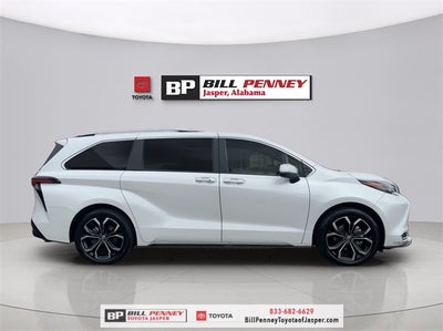 2025 Toyota Sienna Platinum 7 Passenger