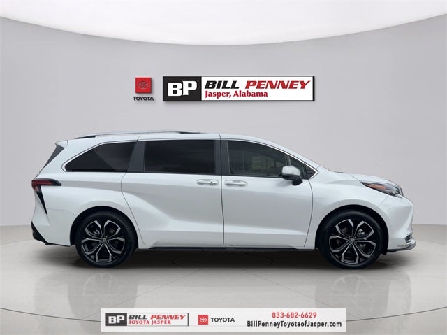 2025 Toyota Sienna Platinum 7 Passenger