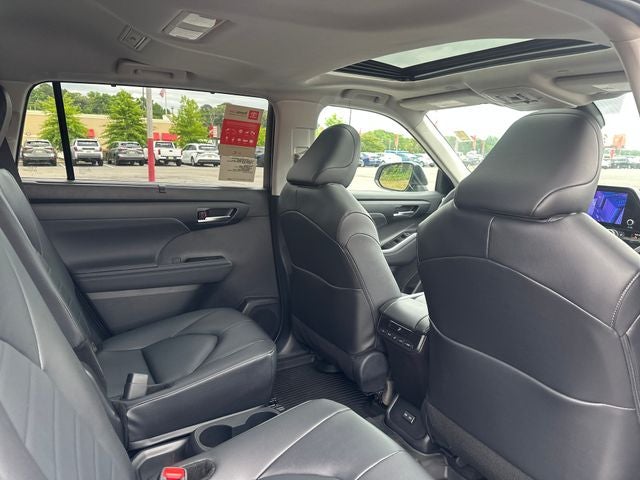 2026 Toyota Highlander Hybrid XLE