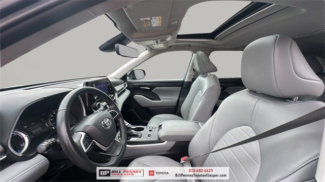 2025 Toyota Highlander Hybrid XLE