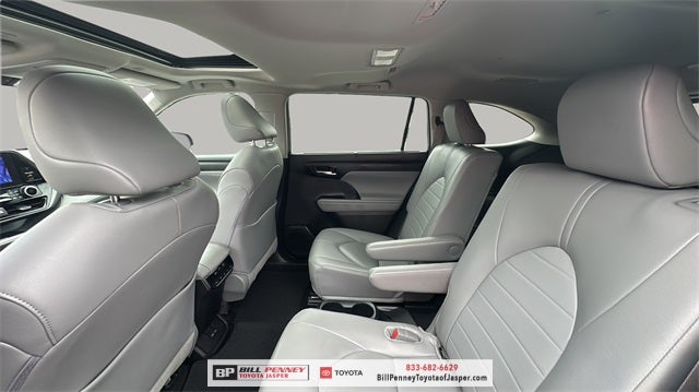 2025 Toyota Highlander Hybrid XLE