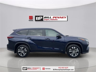 2025 Toyota Highlander Hybrid XLE