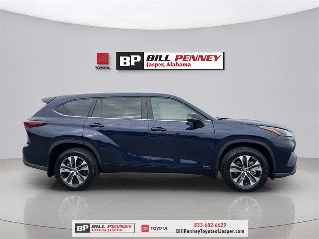 2025 Toyota Highlander Hybrid XLE