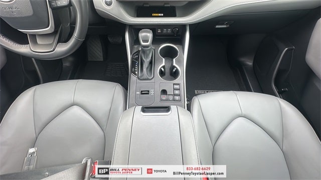 2025 Toyota Highlander Hybrid XLE