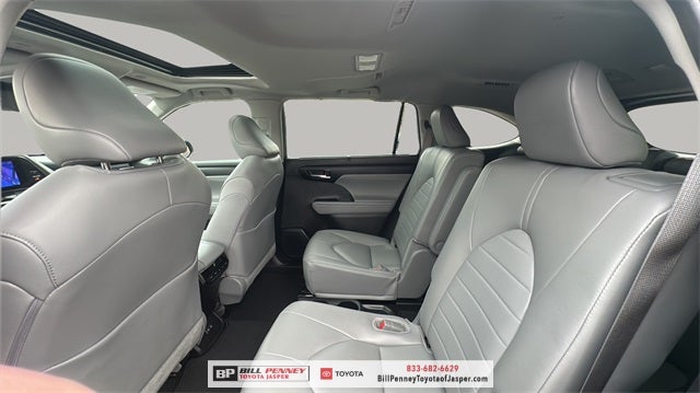 2025 Toyota Highlander XLE