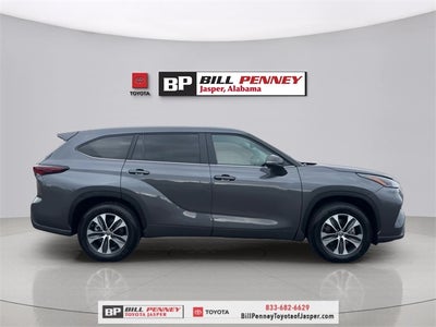 2025 Toyota Highlander XLE