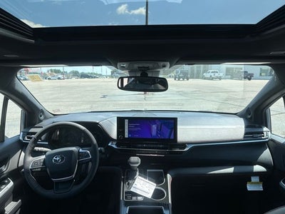 2026 Toyota Sienna XSE 7 Passenger