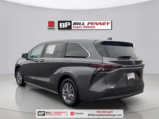 2025 Toyota Sienna XLE 7 Passenger