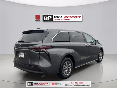 2025 Toyota Sienna XLE 7 Passenger