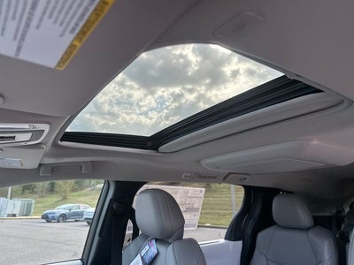 2026 Toyota Sienna XLE 8 Passenger