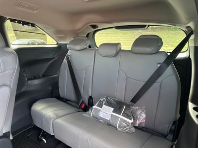 2026 Toyota Sienna XLE 8 Passenger