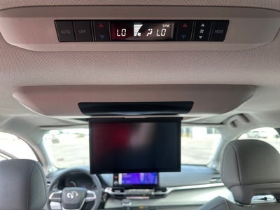 2026 Toyota Sienna XLE 8 Passenger
