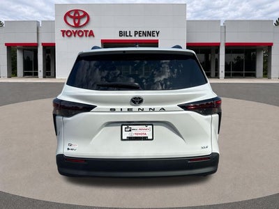 2026 Toyota Sienna XLE 8 Passenger