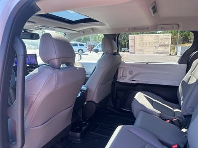 2026 Toyota Sienna XLE 8 Passenger