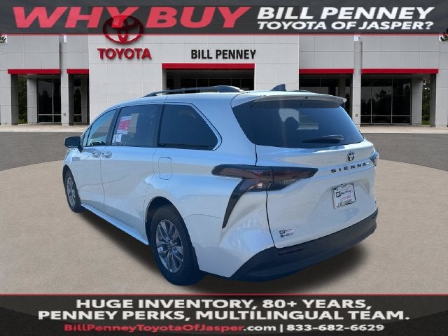 2026 Toyota Sienna XLE 8 Passenger