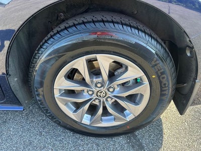 2023 Toyota Sienna XLE 8 Passenger