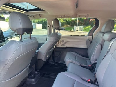 2023 Toyota Sienna XLE 8 Passenger