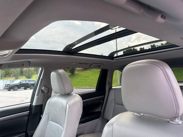 2017 Toyota Highlander Limited Platinum