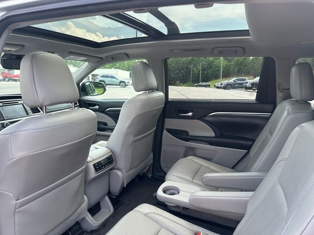 2017 Toyota Highlander Limited Platinum