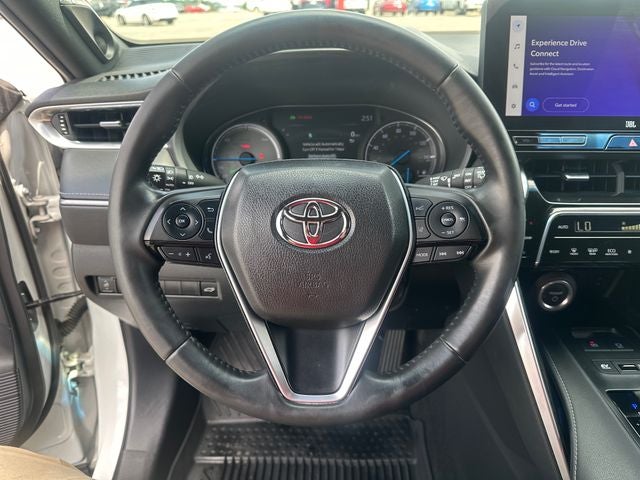 2023 Toyota Venza XLE