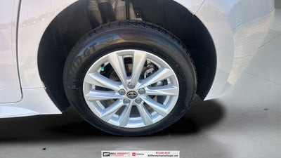 2025 Toyota Corolla Hatchback SE