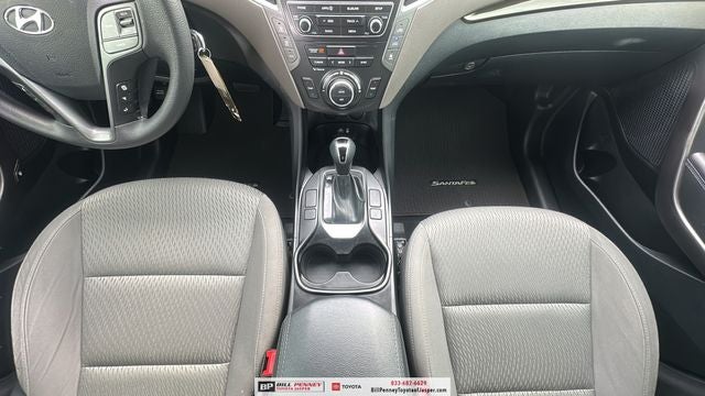 2017 Hyundai Santa Fe SE