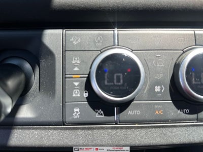 2024 Land Rover Defender 90 X-Dynamic SE