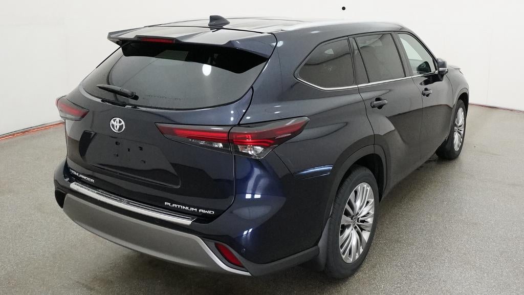 2026 Toyota Highlander Platinum